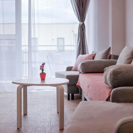 Апартаменты Astoria Rose Нэводари Экстерьер фото