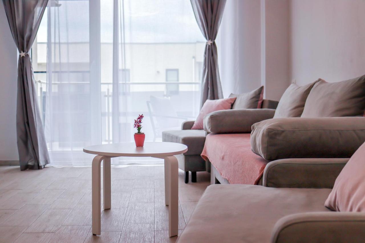 Апартаменты Astoria Rose Нэводари Экстерьер фото